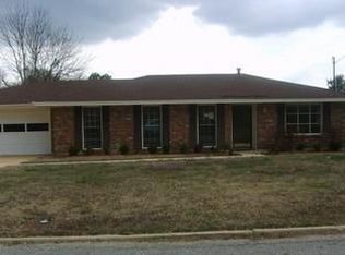 1906 Cottingham Dr, Montgomery, AL 36106