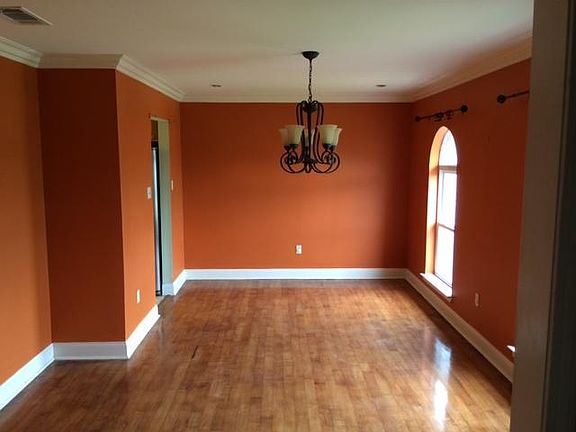 3rd image of 3805 Imperial Dr