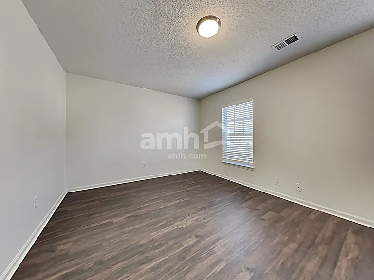 1099 Moss Grove Dr — Photo 16