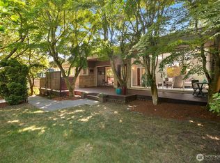 3771 W Commodore Way, Seattle, WA 98199