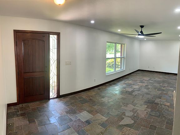 2nd image of 58 Blakeport Ln