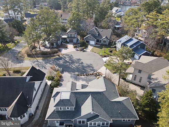 4th image of 844 Glen Dr