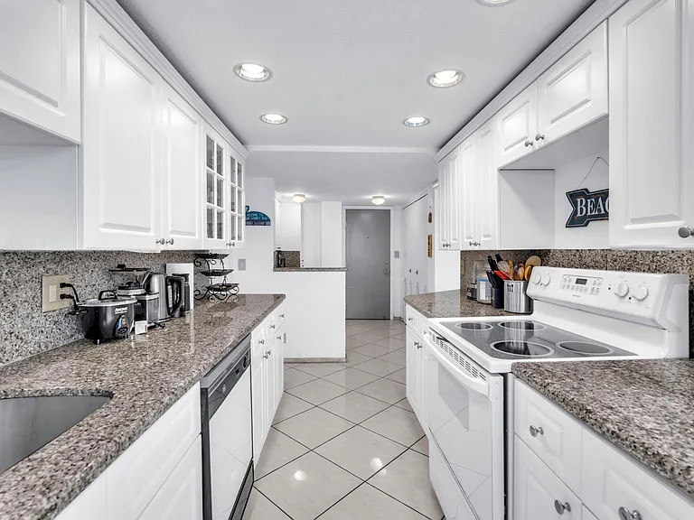 4280 Galt Ocean Dr #14F — Photo 11