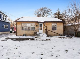 121 N May St, Joliet, IL 60435