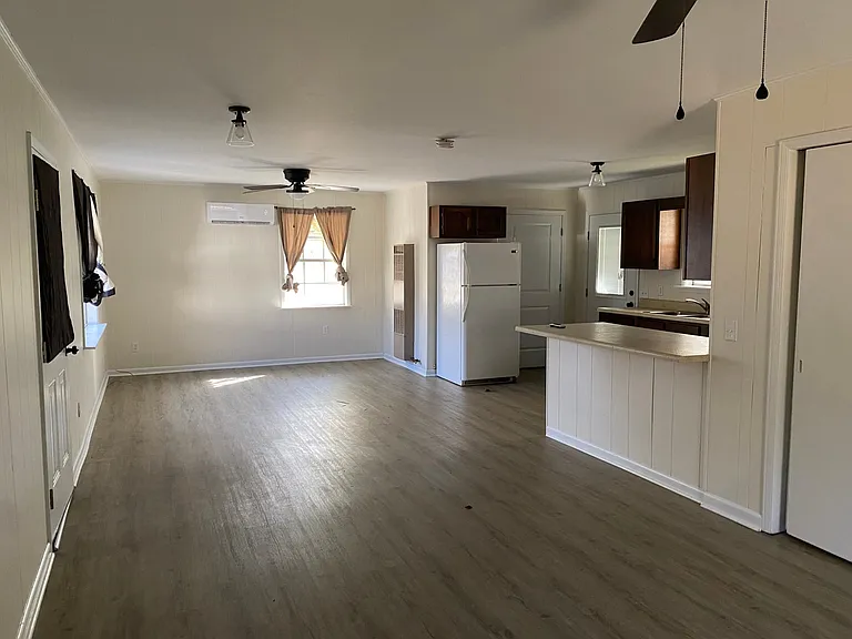3209 Old Opelika Rd #B — Photo 6