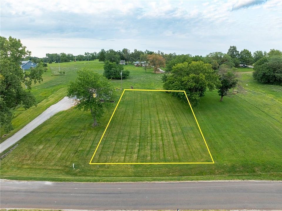 2nd image of LOT 1013 Lake Viking Ter