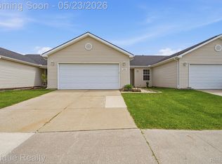 238 Quail Dr, Capac, MI 48014