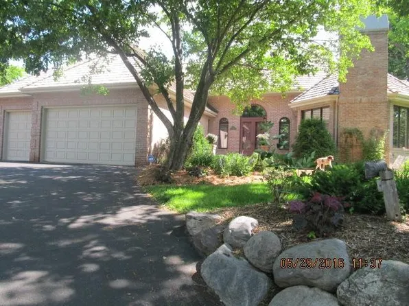 6212 Interlachen Blvd, Edina, MN 55436