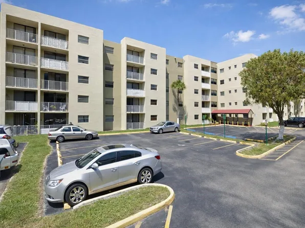 8185 NW 7th Street #214, Miami, FL 33126