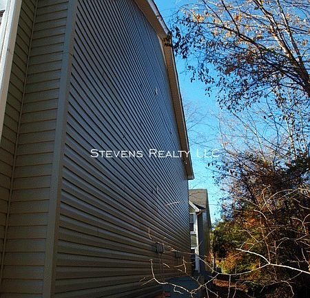 2nd image of 430 Oriole Dr APT O7