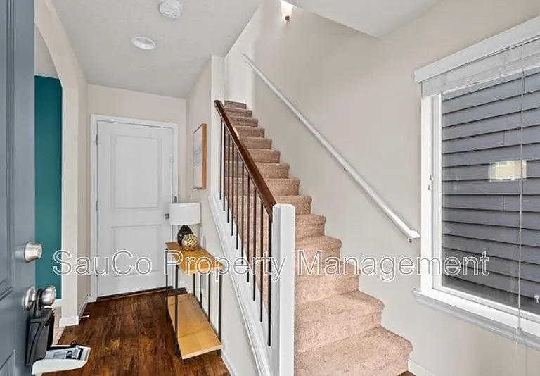 7595 NW 170th Ave — Photo 8