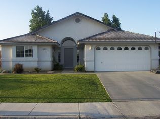 664 Ohanneson Ave, Shafter, CA 93263