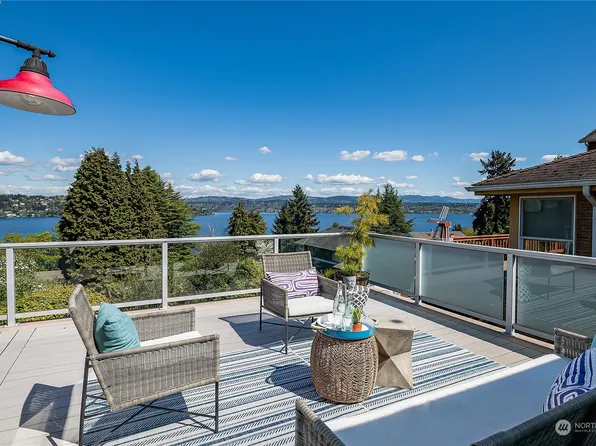 9752 Waters Avenue S, Seattle, WA 98118