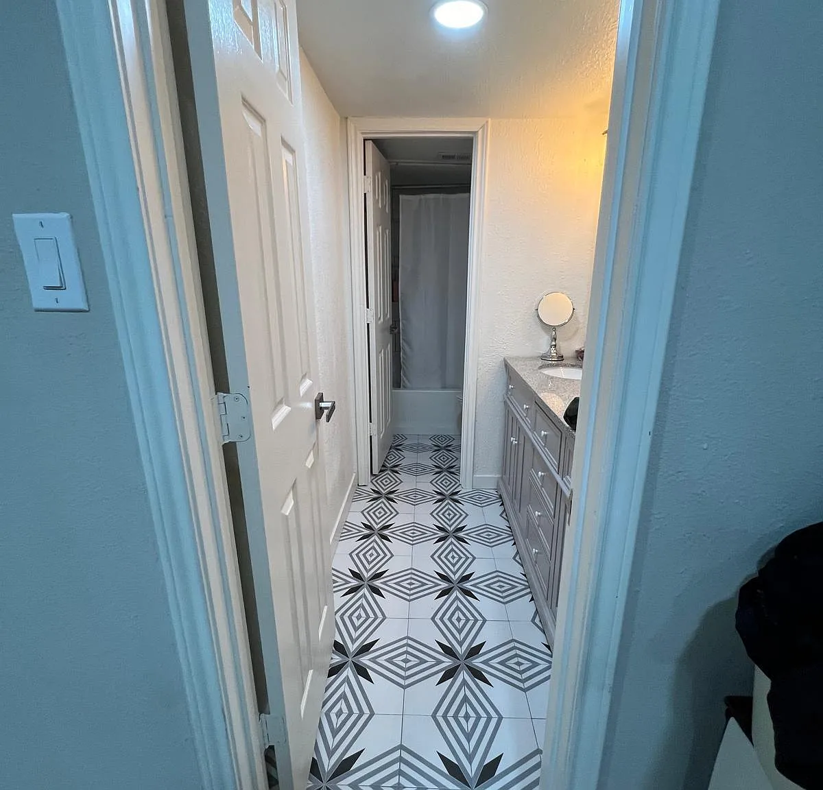 2 bed, 1026 sqft, $1,800 — Photo 3