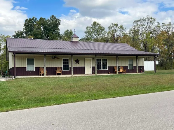1550 Old Vincennes Rd, Mitchell, IN 47446