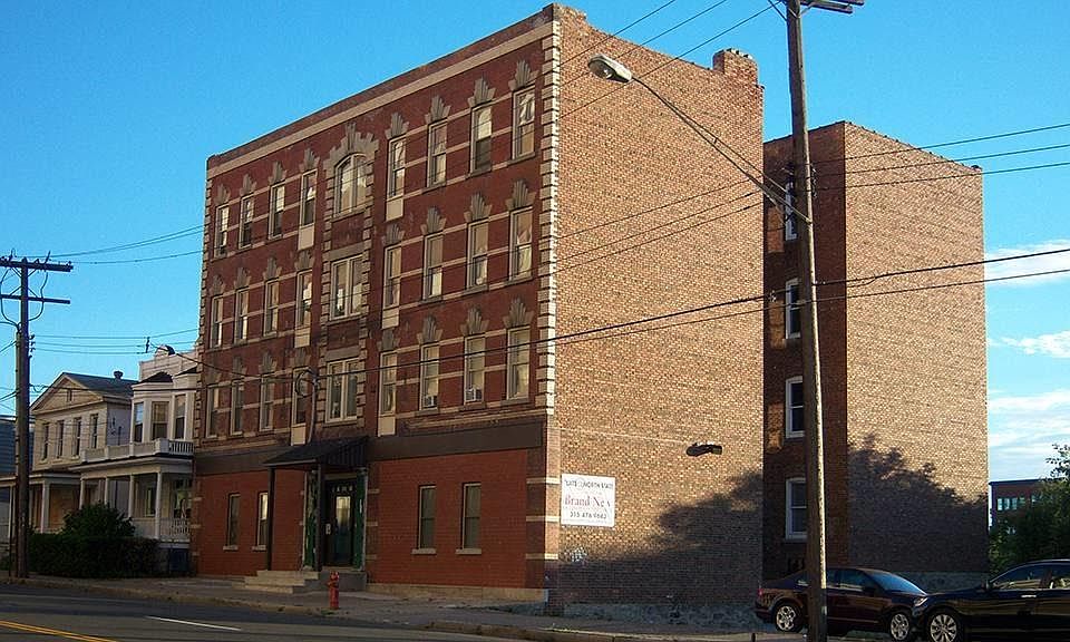 1st image of 513 N State St APT 7
