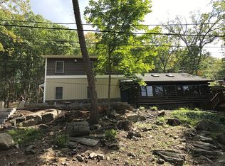 325 E Shore Rd, Greenwood Lake, NY 10925