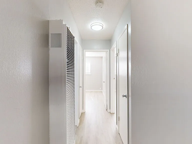 312 Rodeo Ave — Photo 12