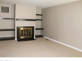 124 Cottonwood Rd, Newington, CT 06111