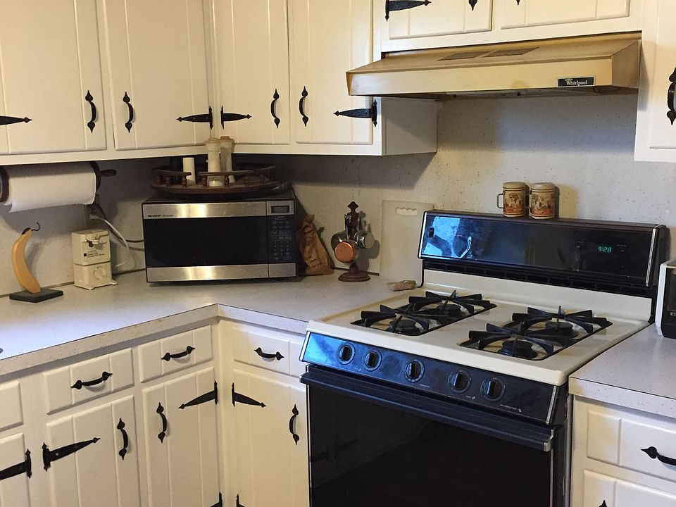 2nd image of 116 Hamel Dr