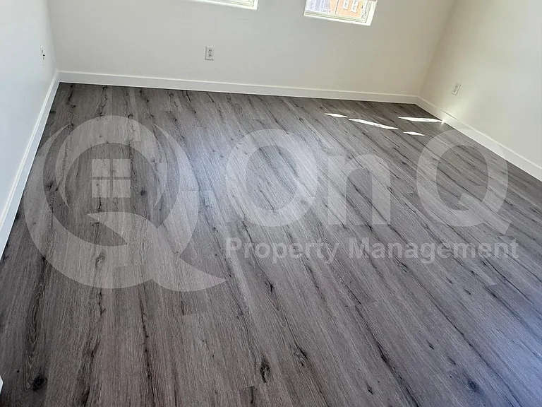 1195 E Gail Dr — Photo 7