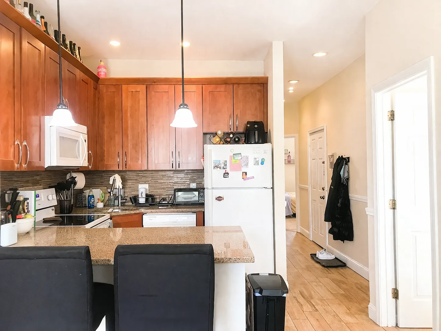 3 bed, $5,000 — Photo 1