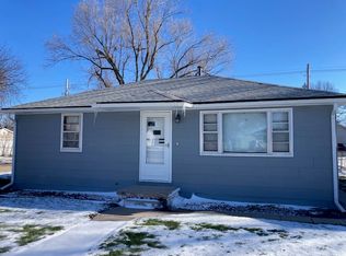 922 E 3rd St, Hastings, NE 68901