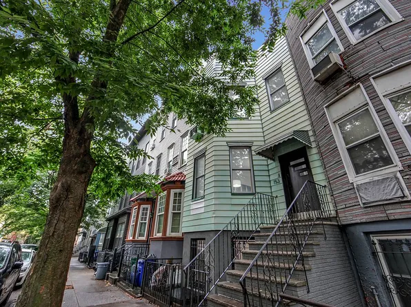 153 Ainslie St, Brooklyn, NY 11211