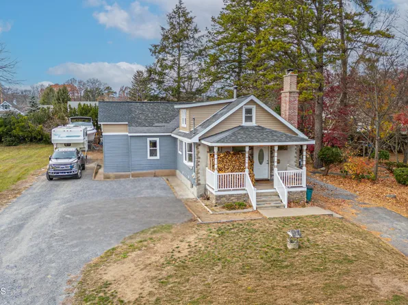 2727 Caroline Avenue, Schenectady, NY 12306