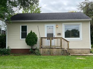 3915 Blackington Ave, Flint, MI 48532