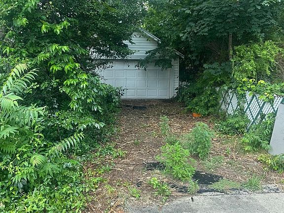3rd image of 448 Sheridan Ave