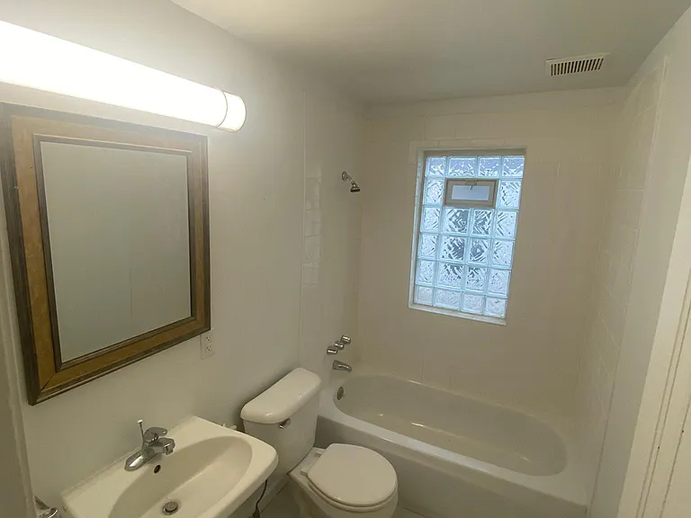 351 W Chesterfield St #LOWER — Photo 7