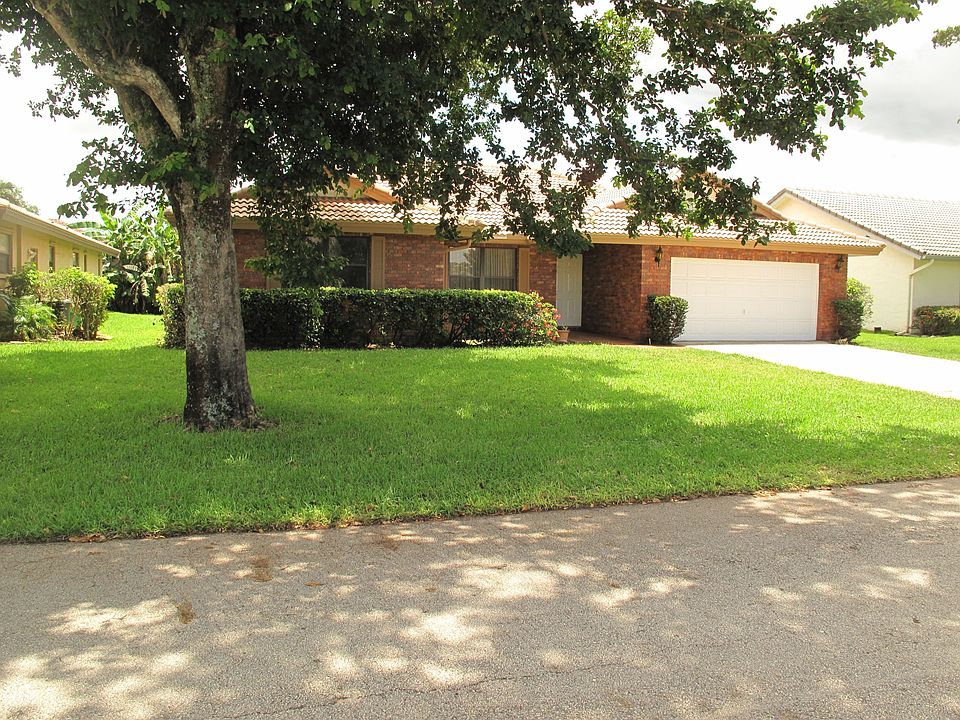 1st image of 4323 NW 71st Dr