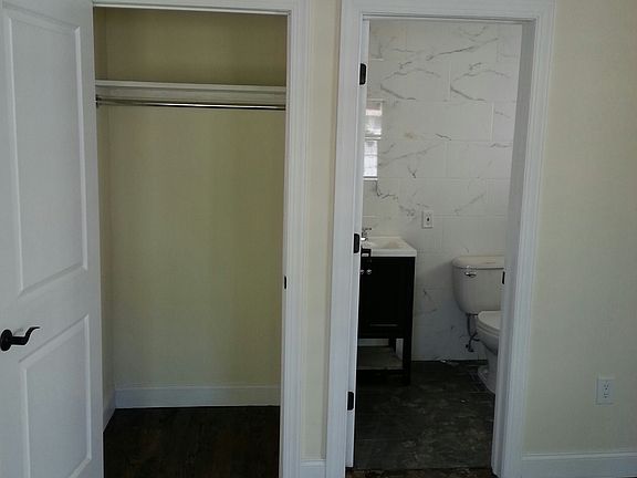 4th image of 918 E 219th St