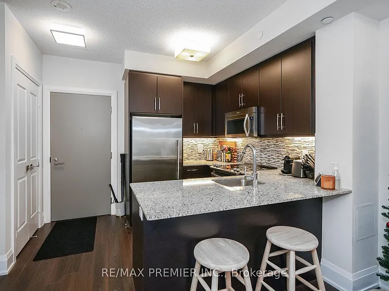 2 Old Mill Dr #303 — Photo 12