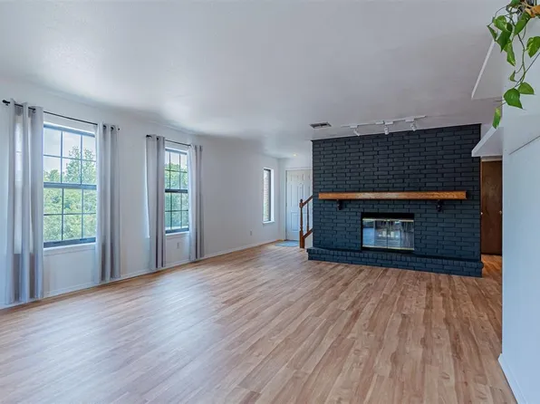 4400 Hemingway Dr APT 270, Oklahoma City, OK 73118