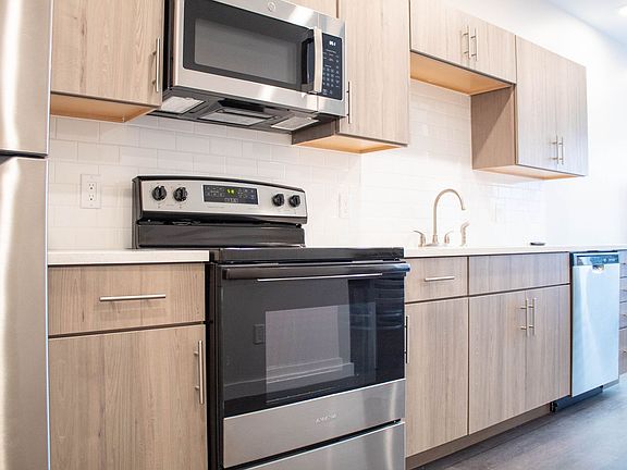 3rd image of 510 E White St #A9c97d49d