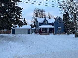 1224 State St, Charlevoix, MI 49720