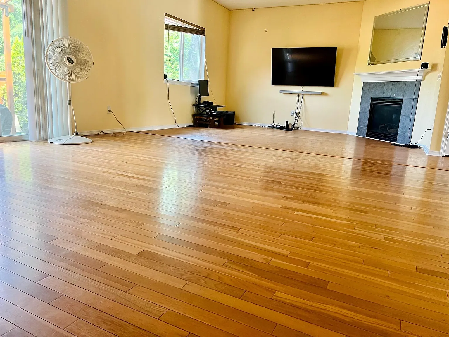 3 bed, 2.5 bath, 2053 sqft, $3,325 — Photo 4