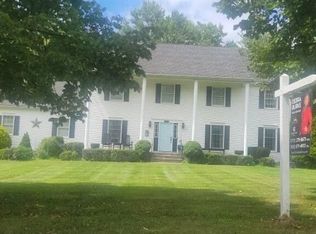 17 Sanford Rd, Budd Lake, NJ 07828