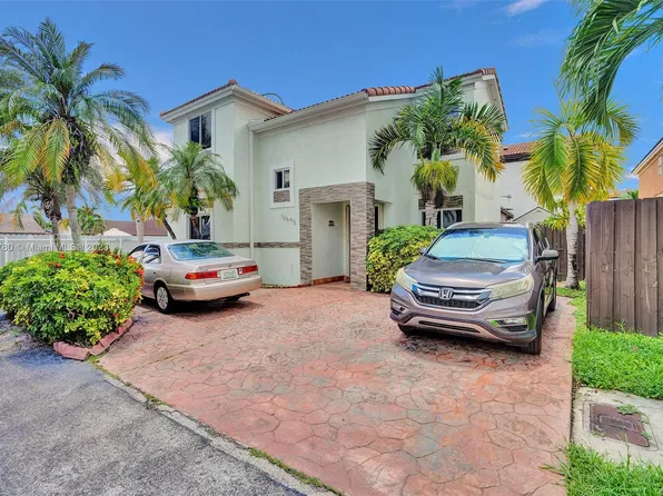 12695 NW 10th Ter, Miami, FL 33182