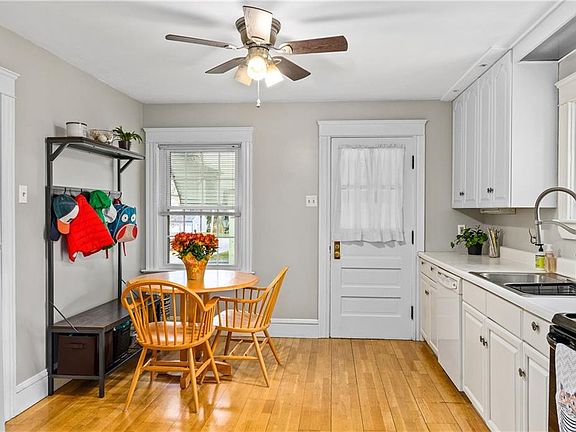 4th image of 24 McCann St