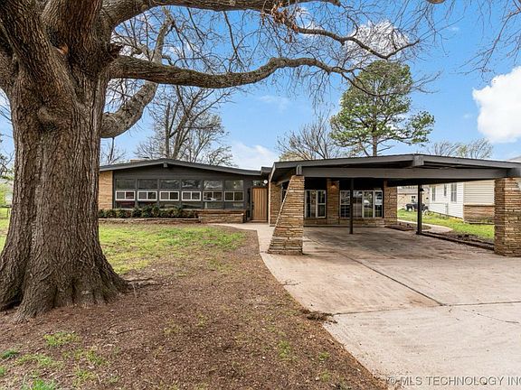 3rd image of 1317 McFarland Pl