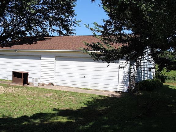 4 Car Garage