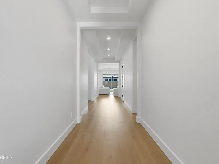 40583 W Desert Fairways Dr — Photo 5