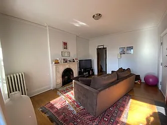 Rented by R New York