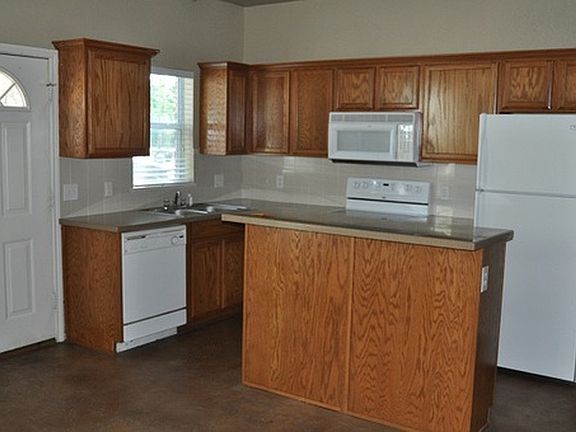 3rd image of 1912 S 15th St