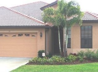 151 Shell Falls Dr, Apollo Beach, FL 33572