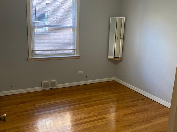 4th image of 8236 Kilpatrick Ave #1