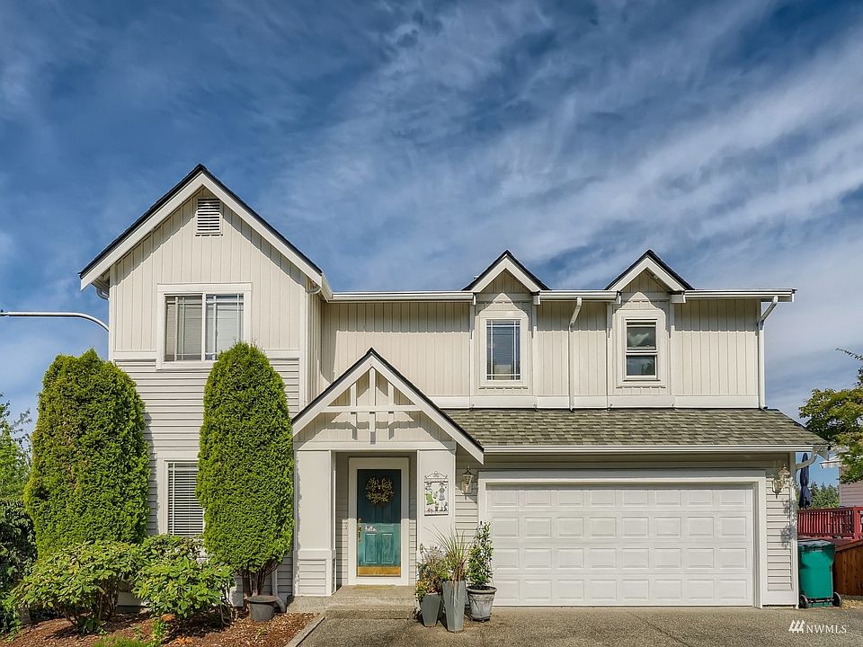 Terrific corner lot with outstanding territorial views!>